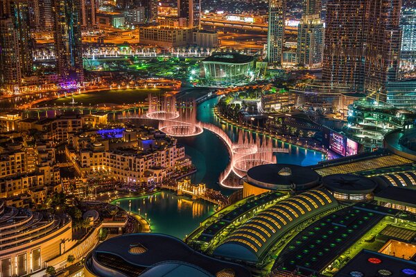 Lumières à Dubaï la nuit