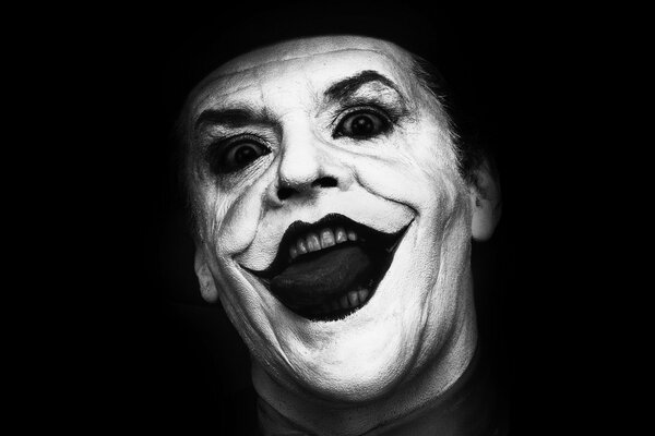 Image de joker en fond noir et blanc