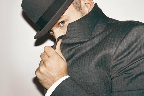 Justin Timberlake con sombrero