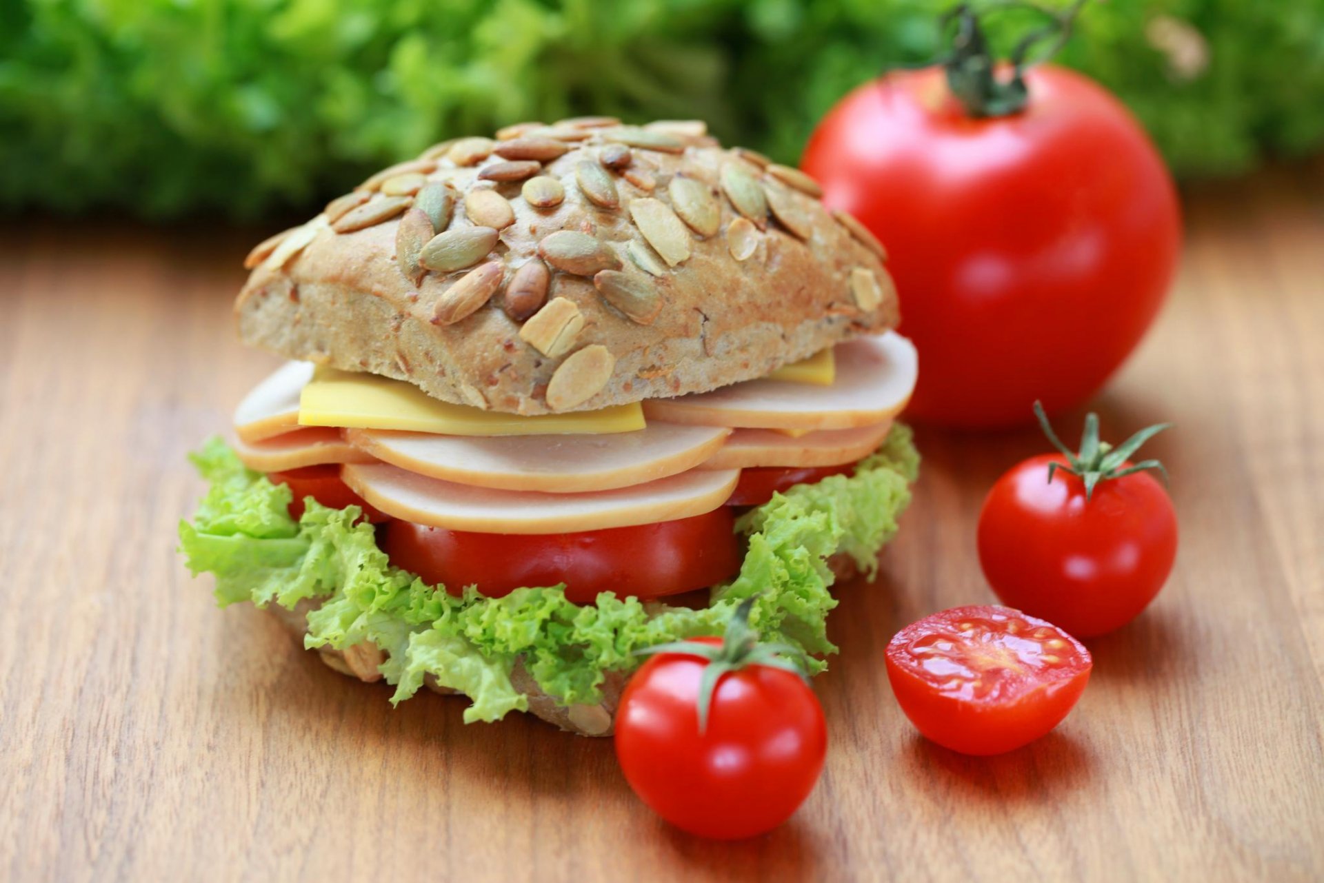 hamburger cibo pomodoro