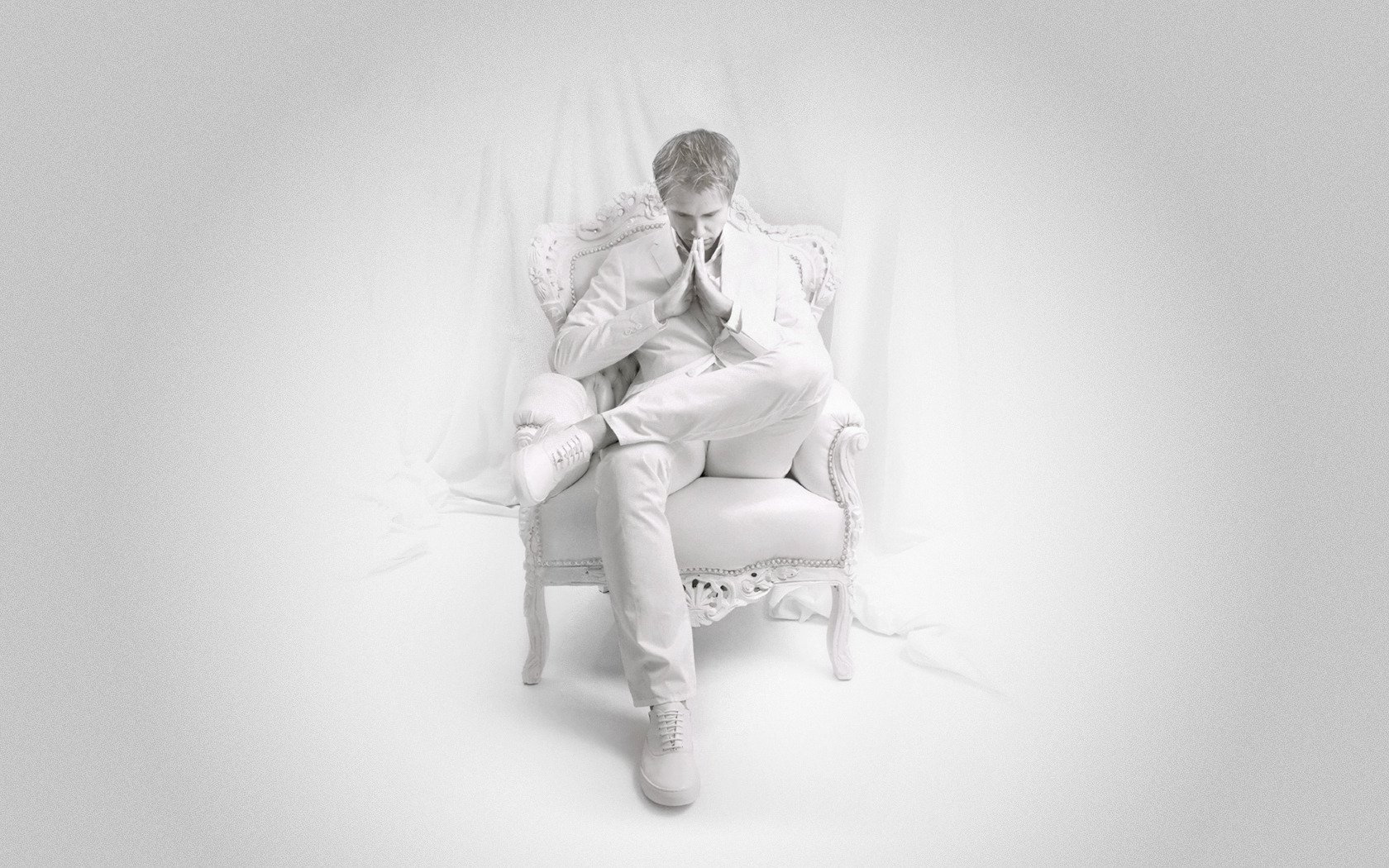 armin van buuren asot en blanco sobre blanco