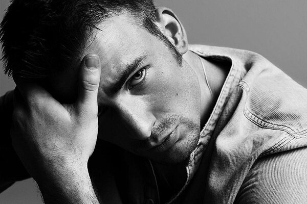 Chris Evans fotografía en blanco y negro