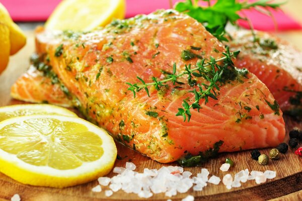 Trout with lemon and spices