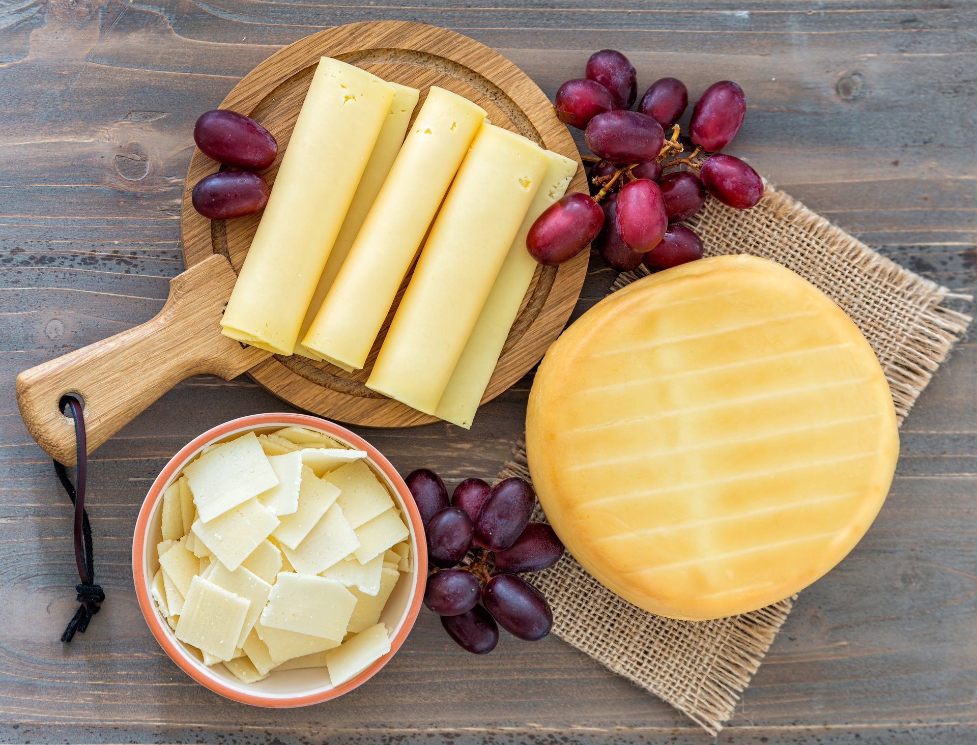 nature morte fromage raisins nourriture photo