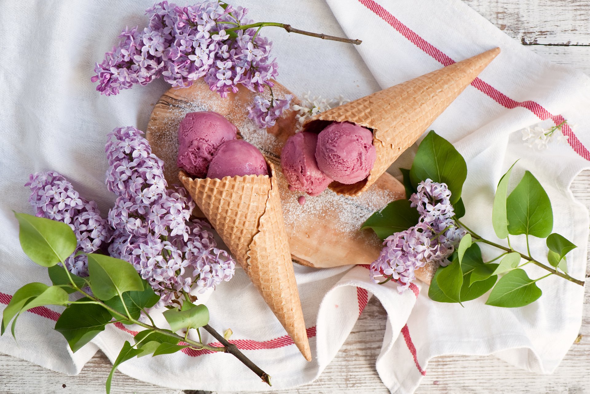 napkin ice cream lilac flowers napkins flowers lilac