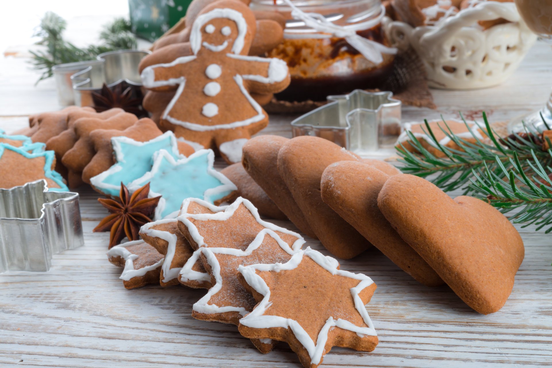 galletas año nuevo hornear comida postre figuras rama abeto vacaciones invierno