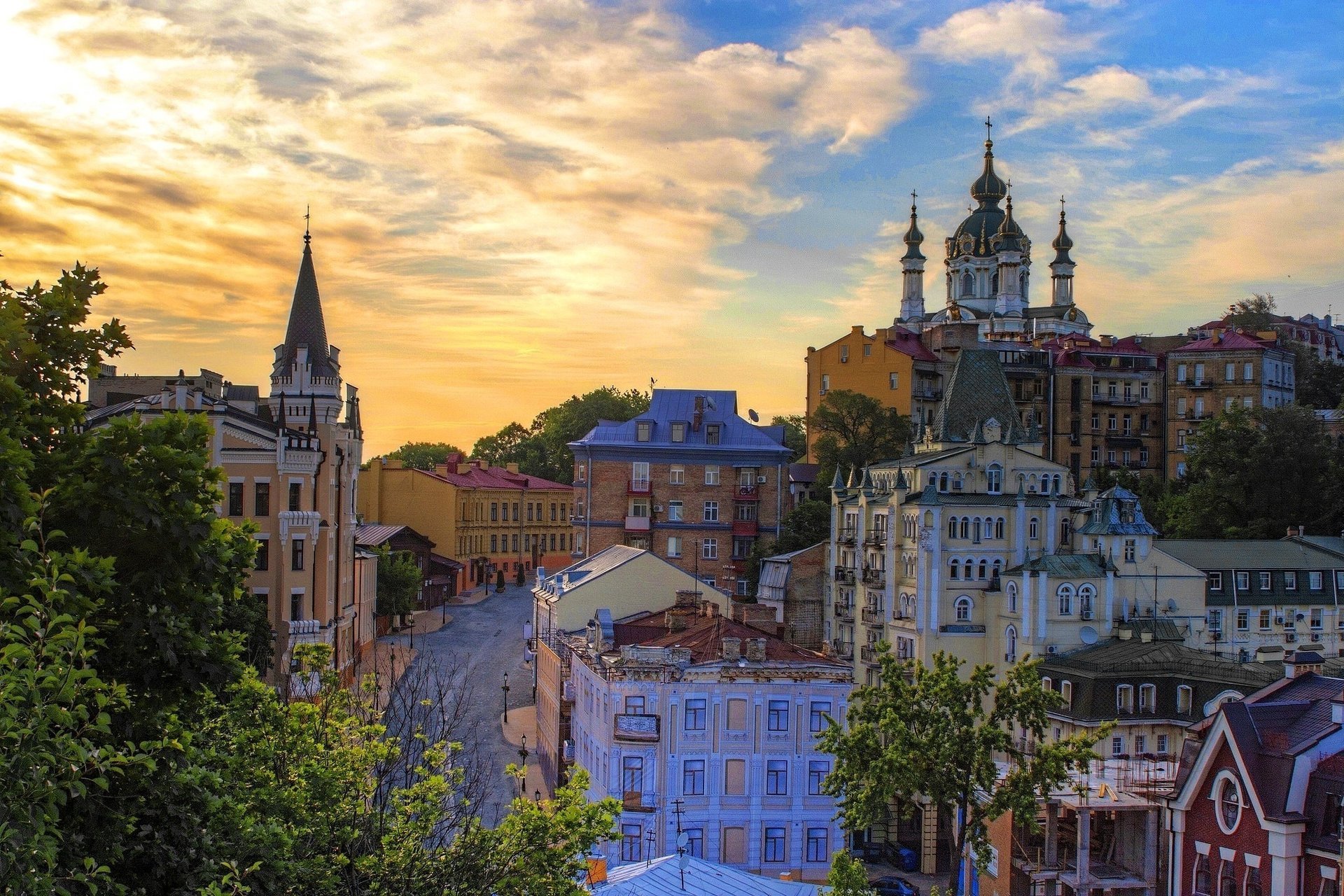 andreevsky descent st. andrew s church kiev morning