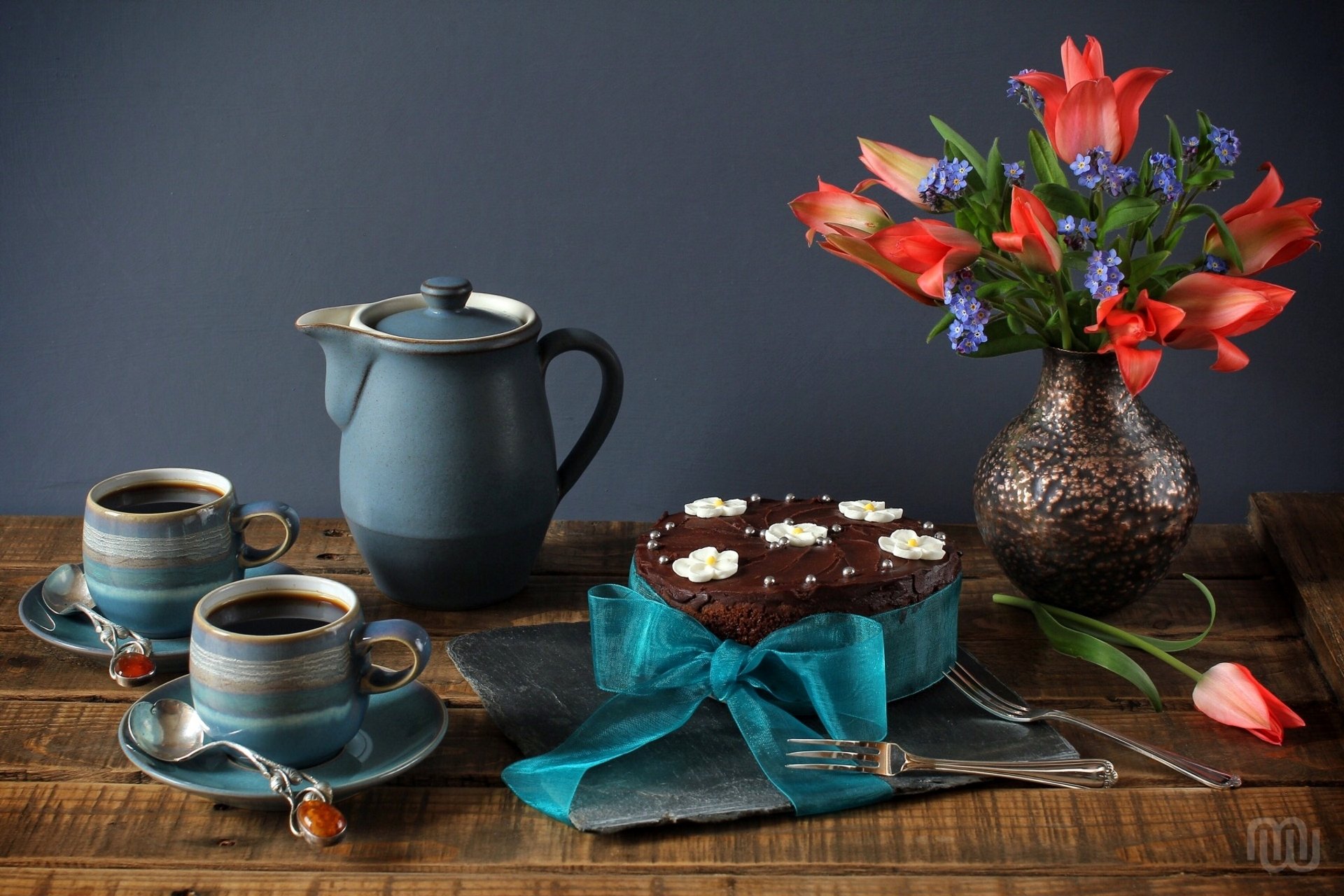 cake bouquet tulips me-nots tea cups bow still life