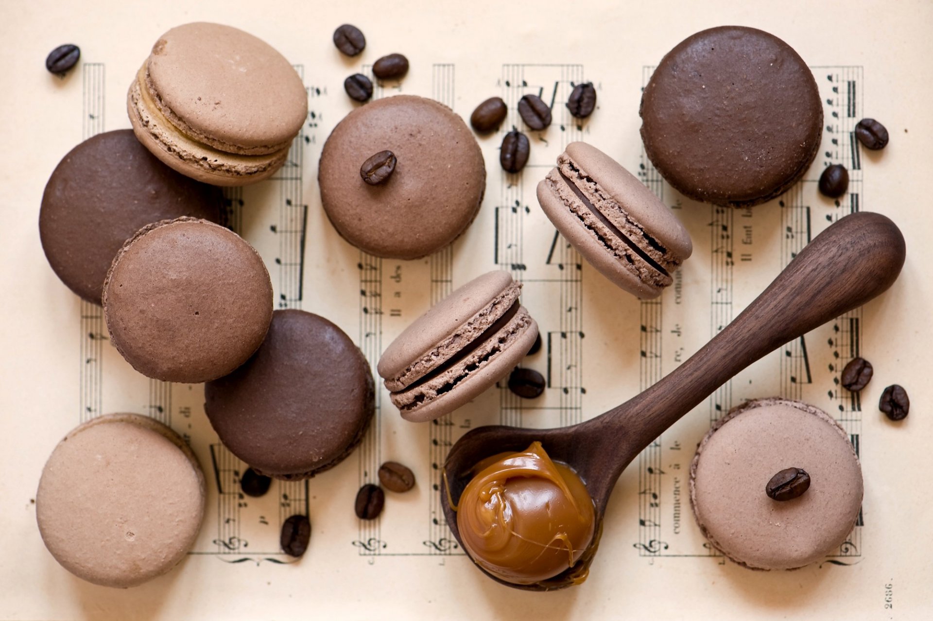 macaron cookies macaroon coffee grain dessert spoon caramel anna verdina