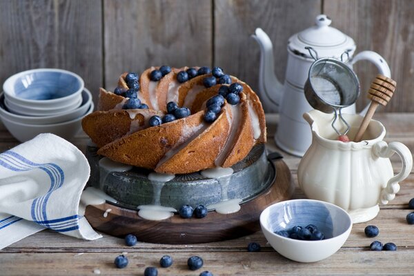 Cupcake with blueberries