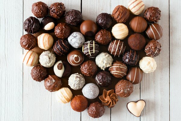 Cuore di caramelle per il tuo amato regalo romantico