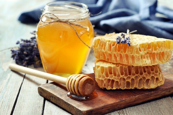 Recipes of dishes with honey