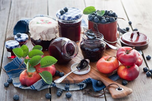 Foto professionale con spazi vuoti. Foto di marmellata di bacche