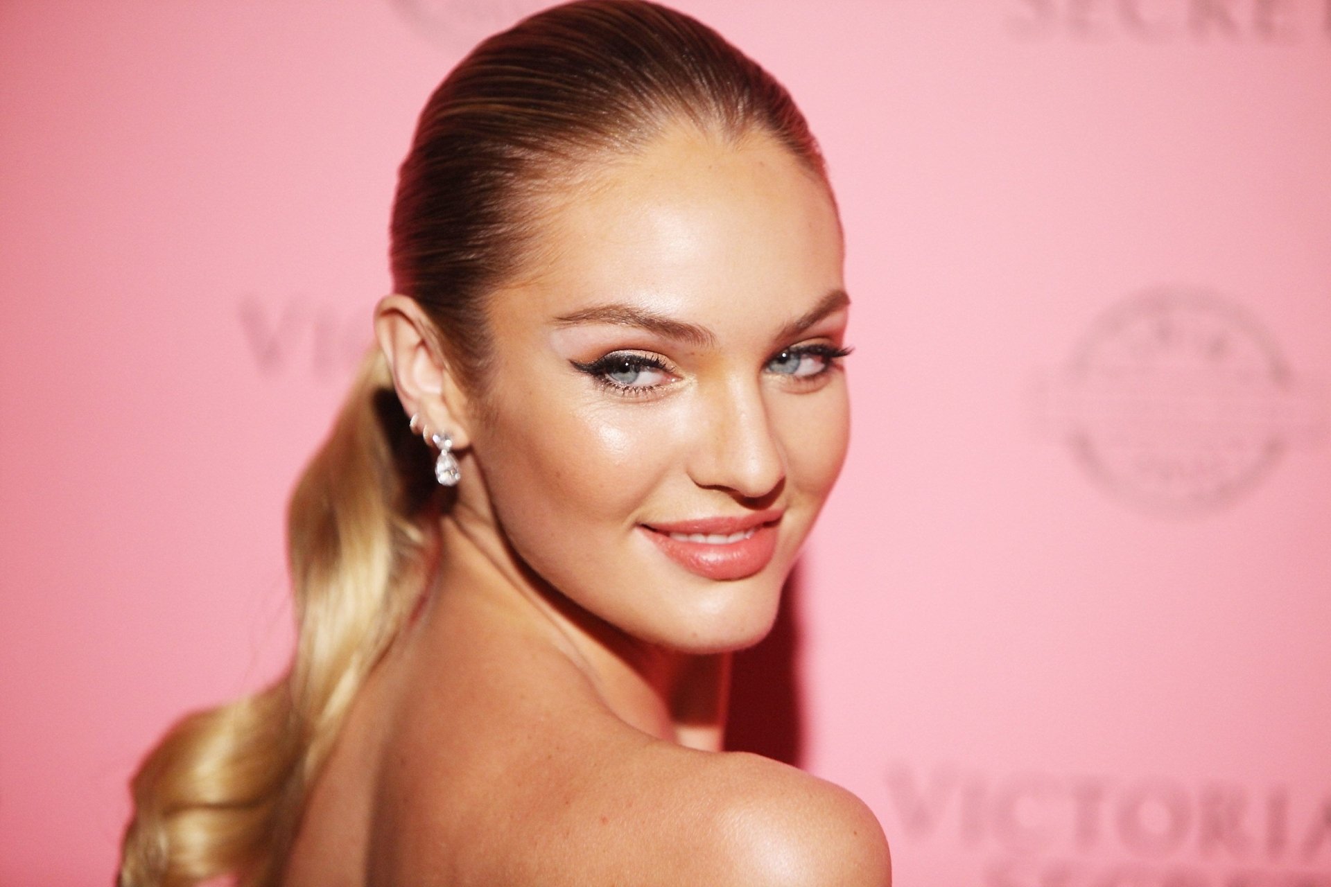 candice swanepoel candice swanepoel girl beauty model secret angels sexy sexy face look eyes lips smile hair pink background