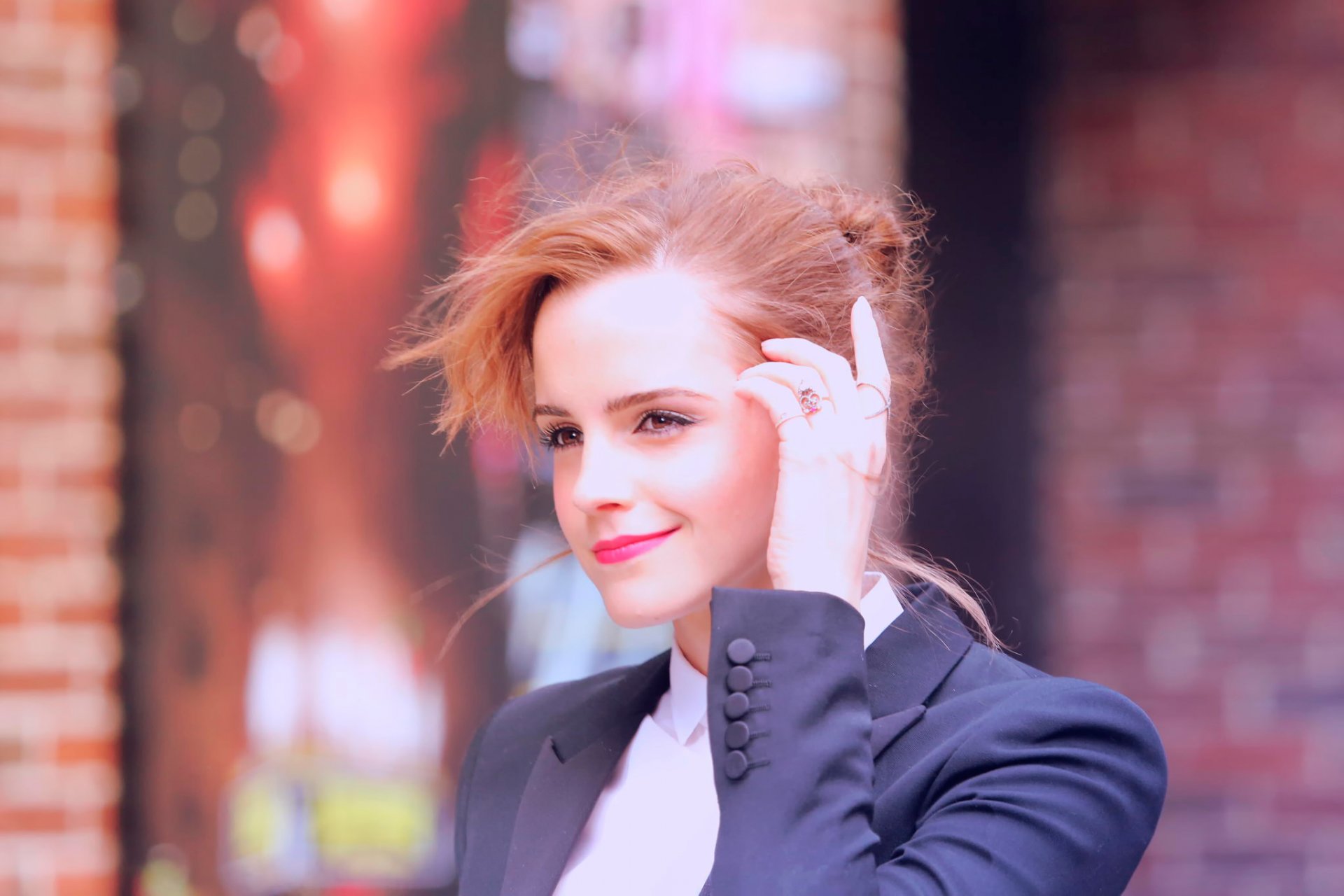 emma watson portrait actrice promotion