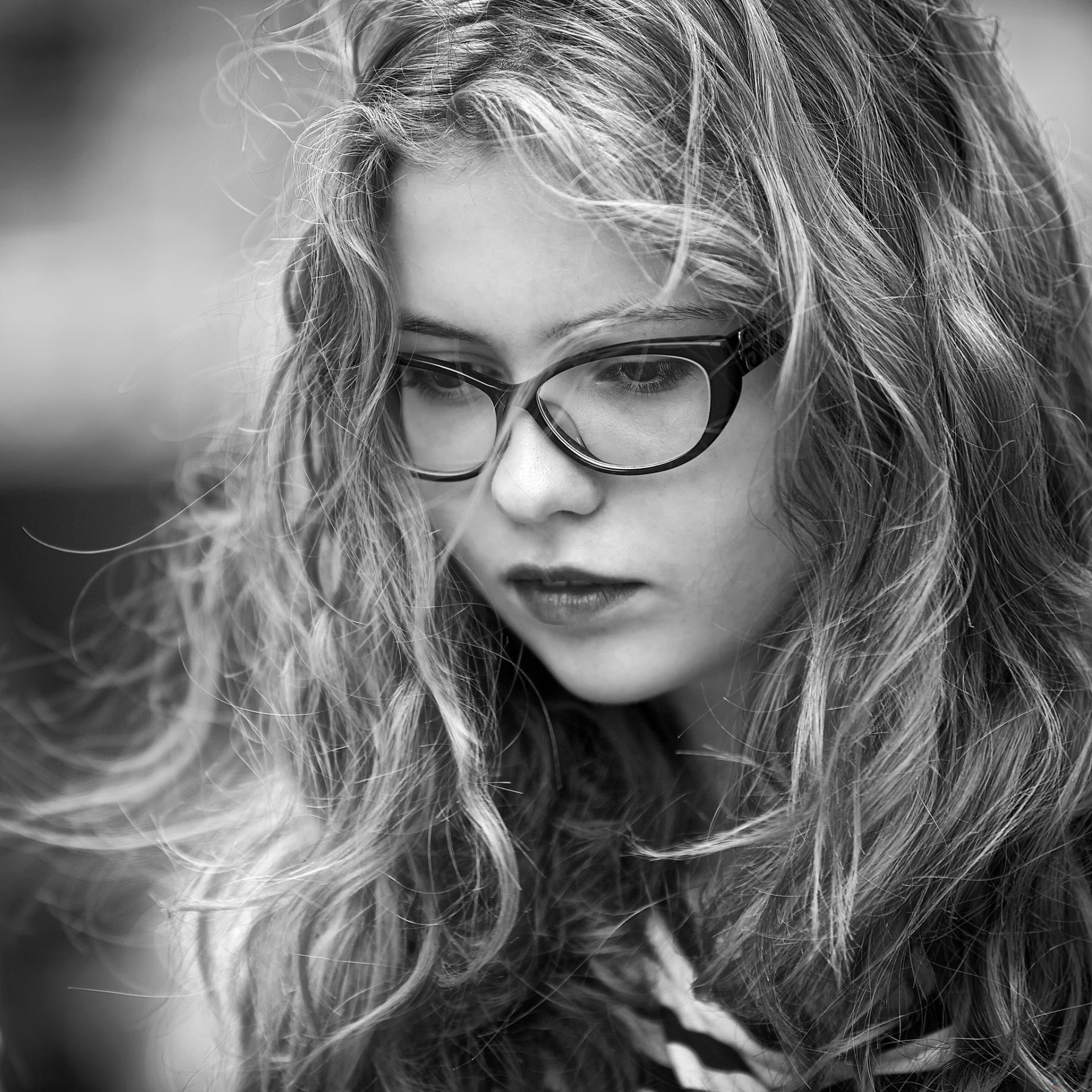 thoughtful curls sunglasses portrait girl street walk