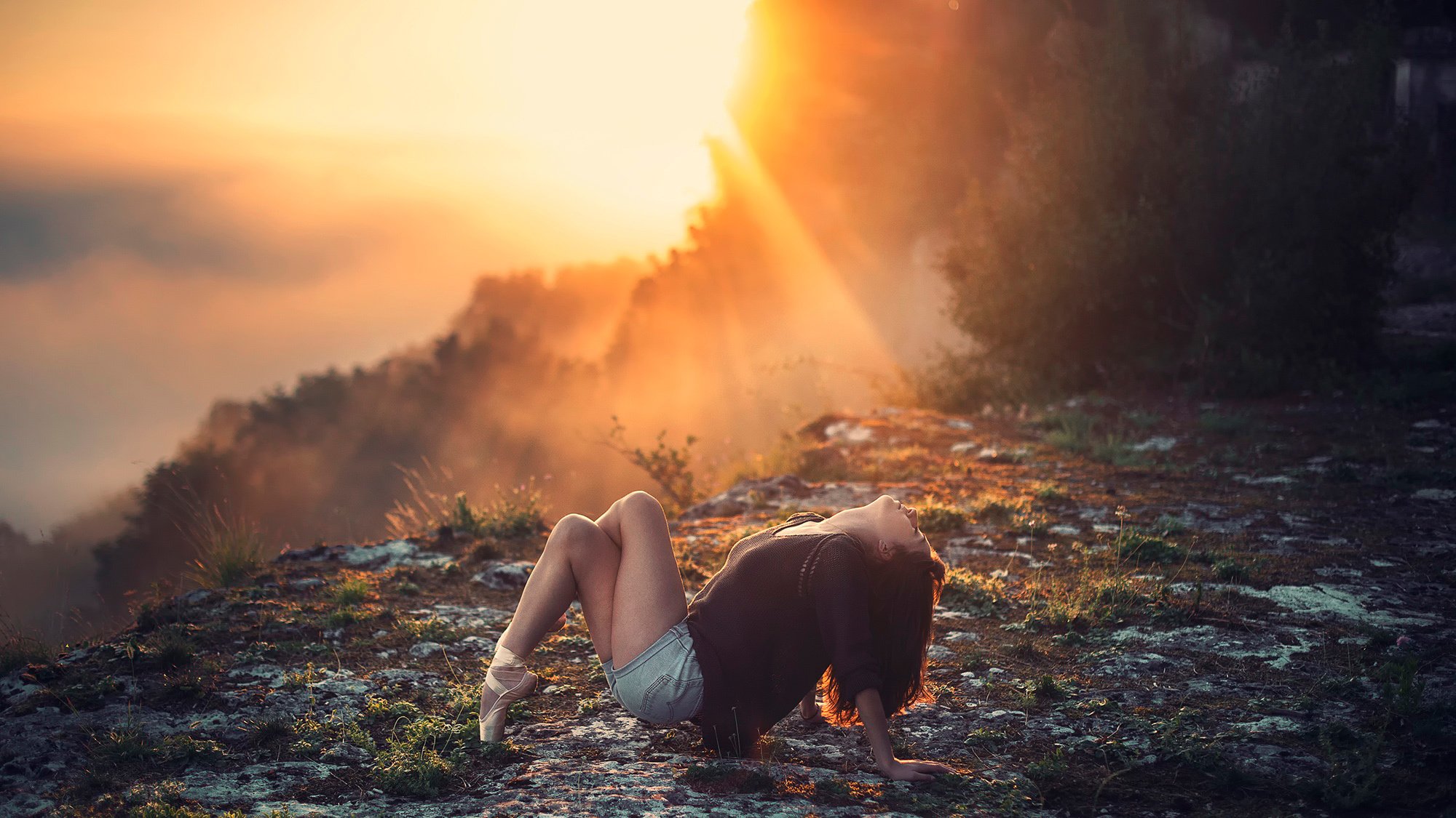 ballerina dance pointes motion sunset