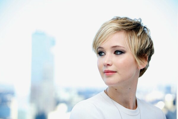 Jennifer Lawrence at a press conference