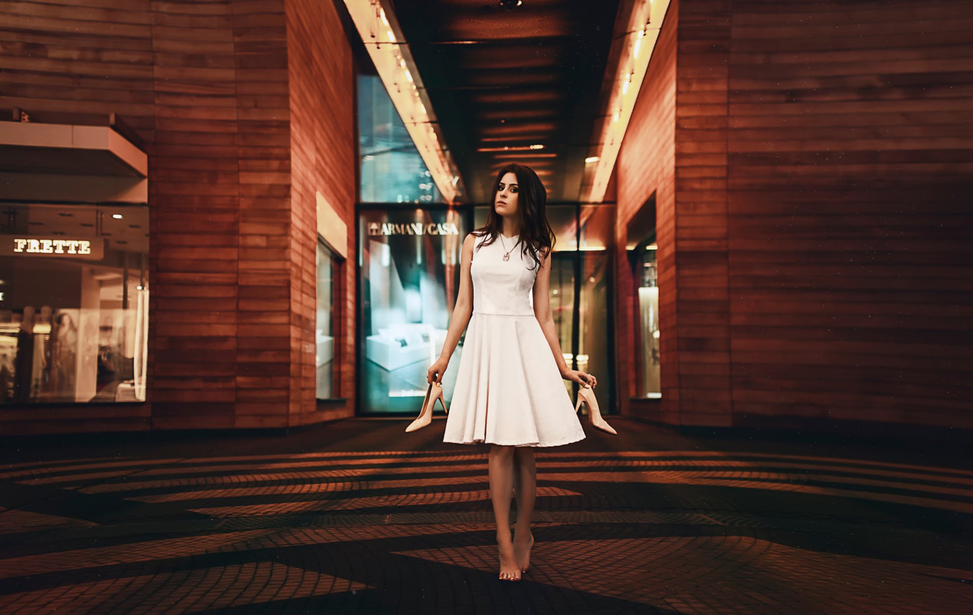ciudad moscú chica vestido descalzo zapatos julia pushman