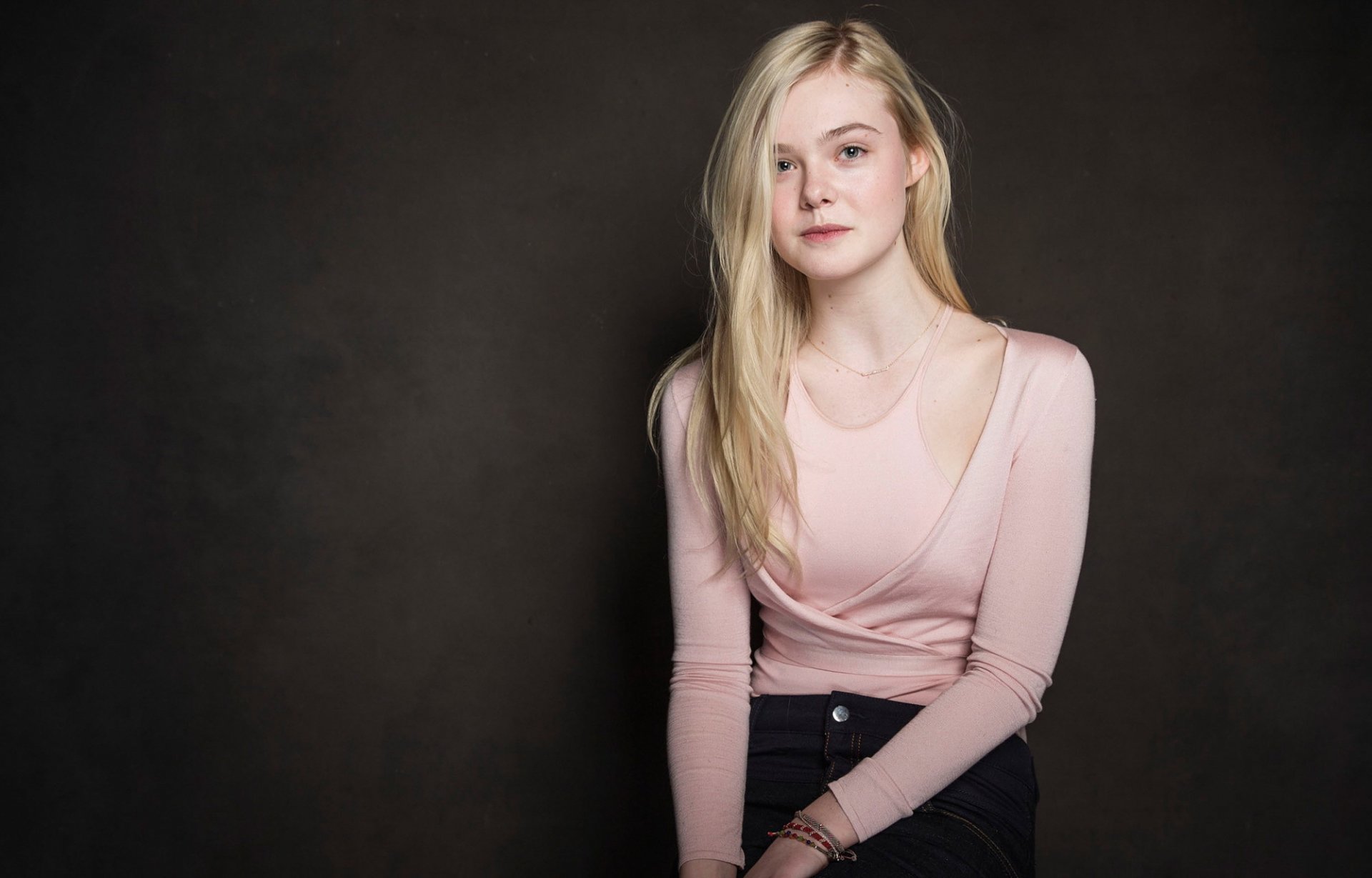 ellie fanning servizio fotografico per il film giovani adolescente