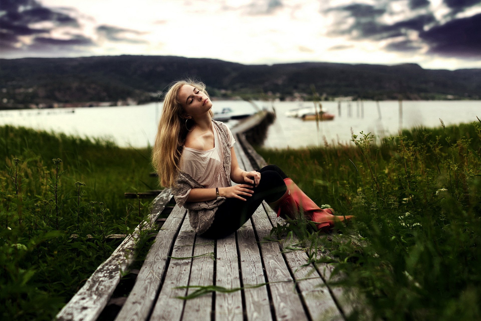 girl lake mood