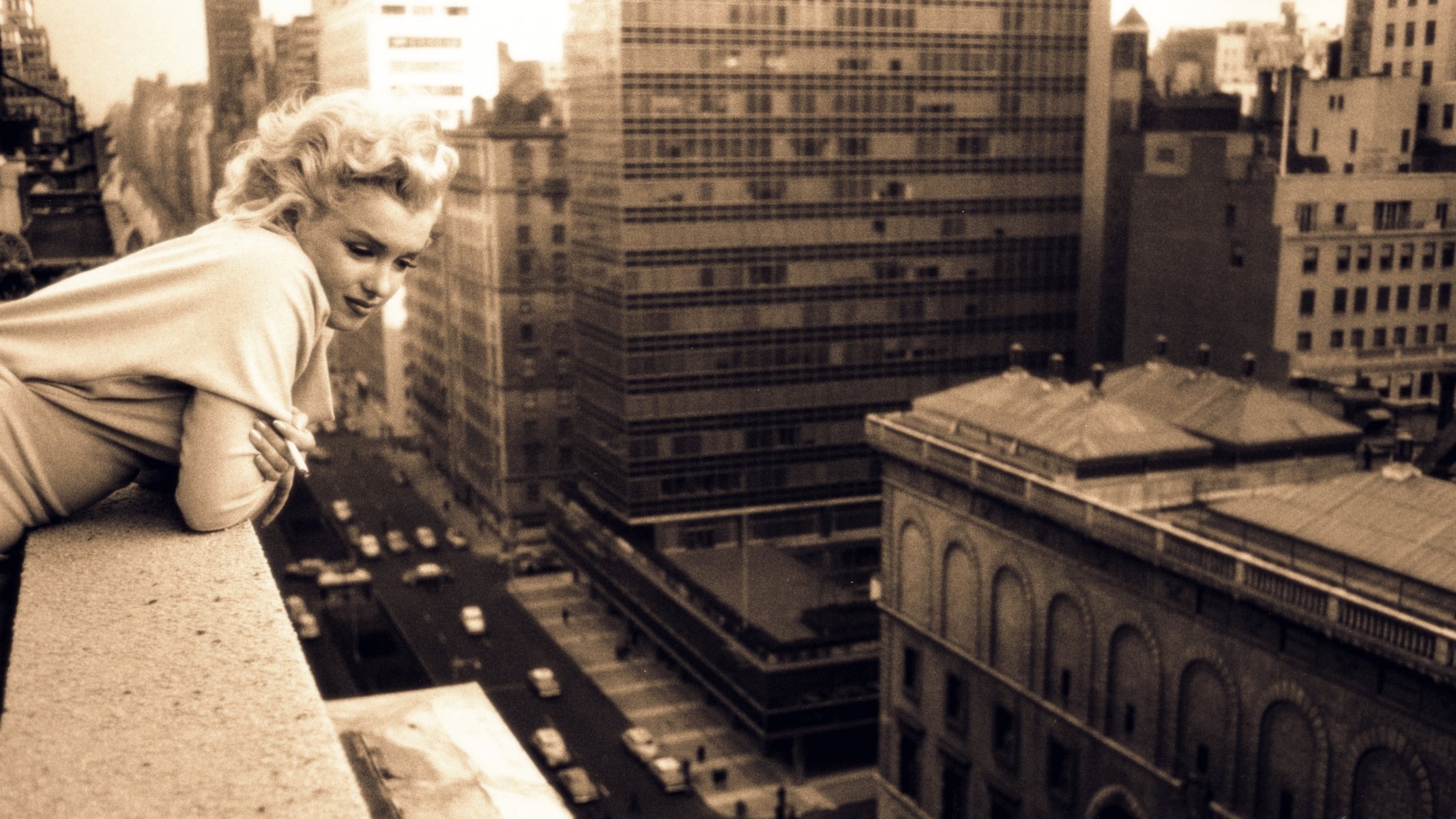 marilyn monroe merlin monroe schauspielerin sängerin chicago straße balkon