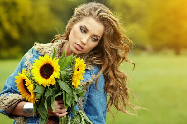 Mädchen mit Sonnenblumen Foto Portrait Herbst