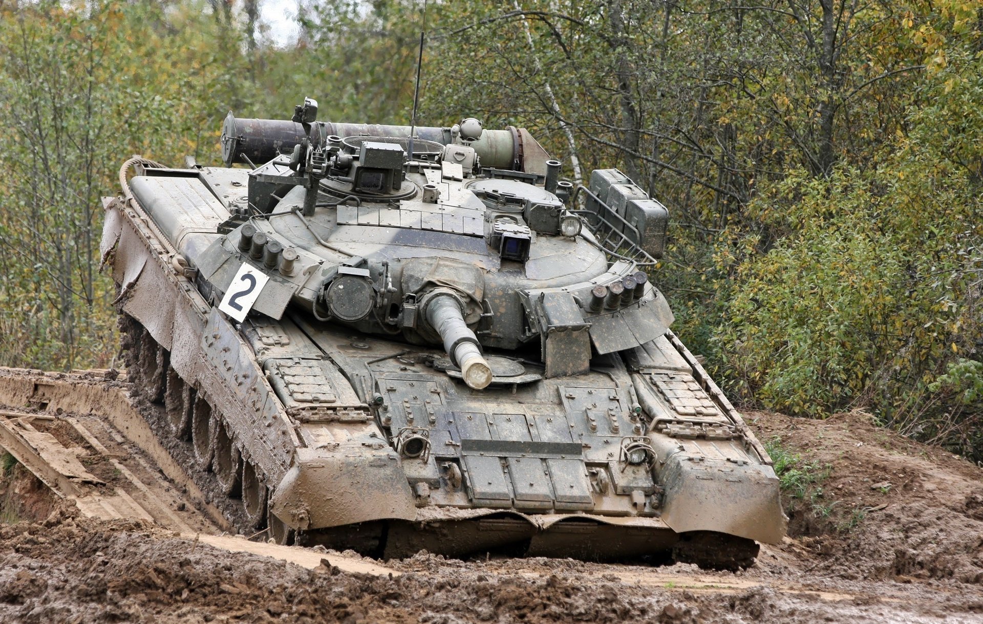 t - 80 ud équipement militaire char polygone russie