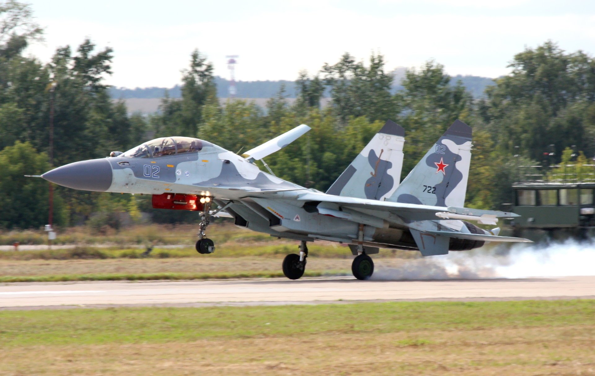 mki despegue fuerza aérea de rusia caza multipropósito su-30