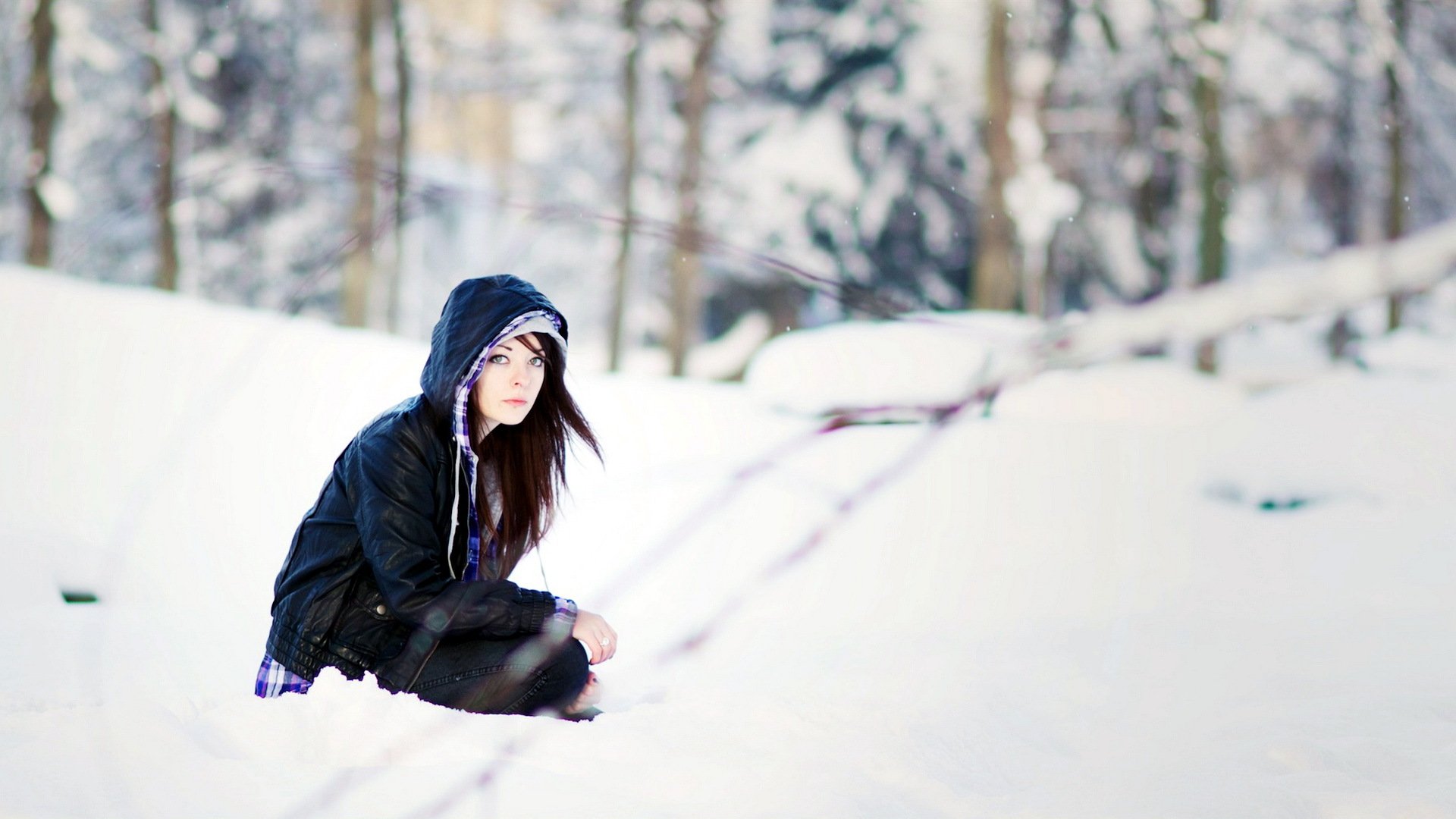 ragazza inverno neve