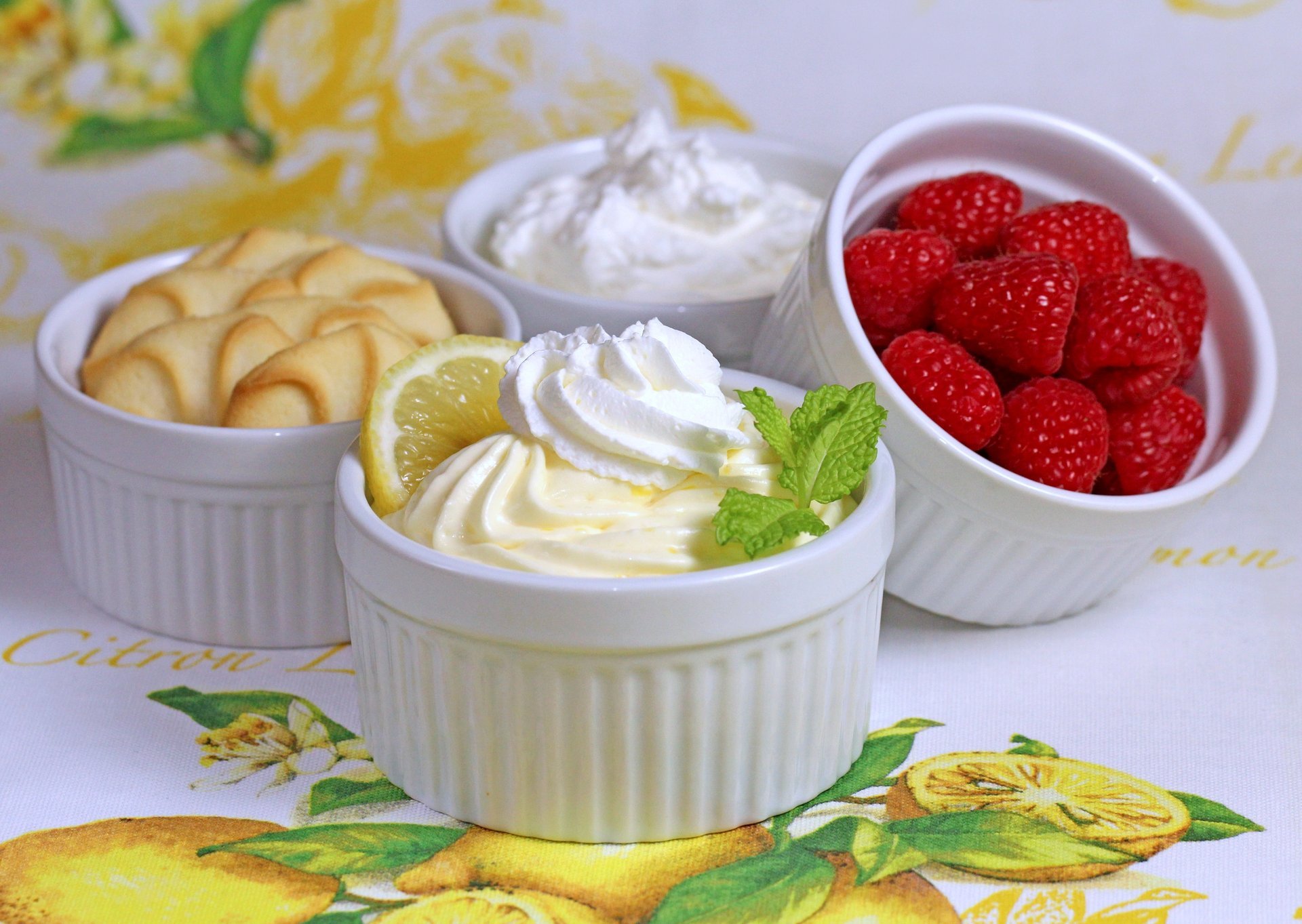 süß himbeeren kuchen dessert essen kekse creme