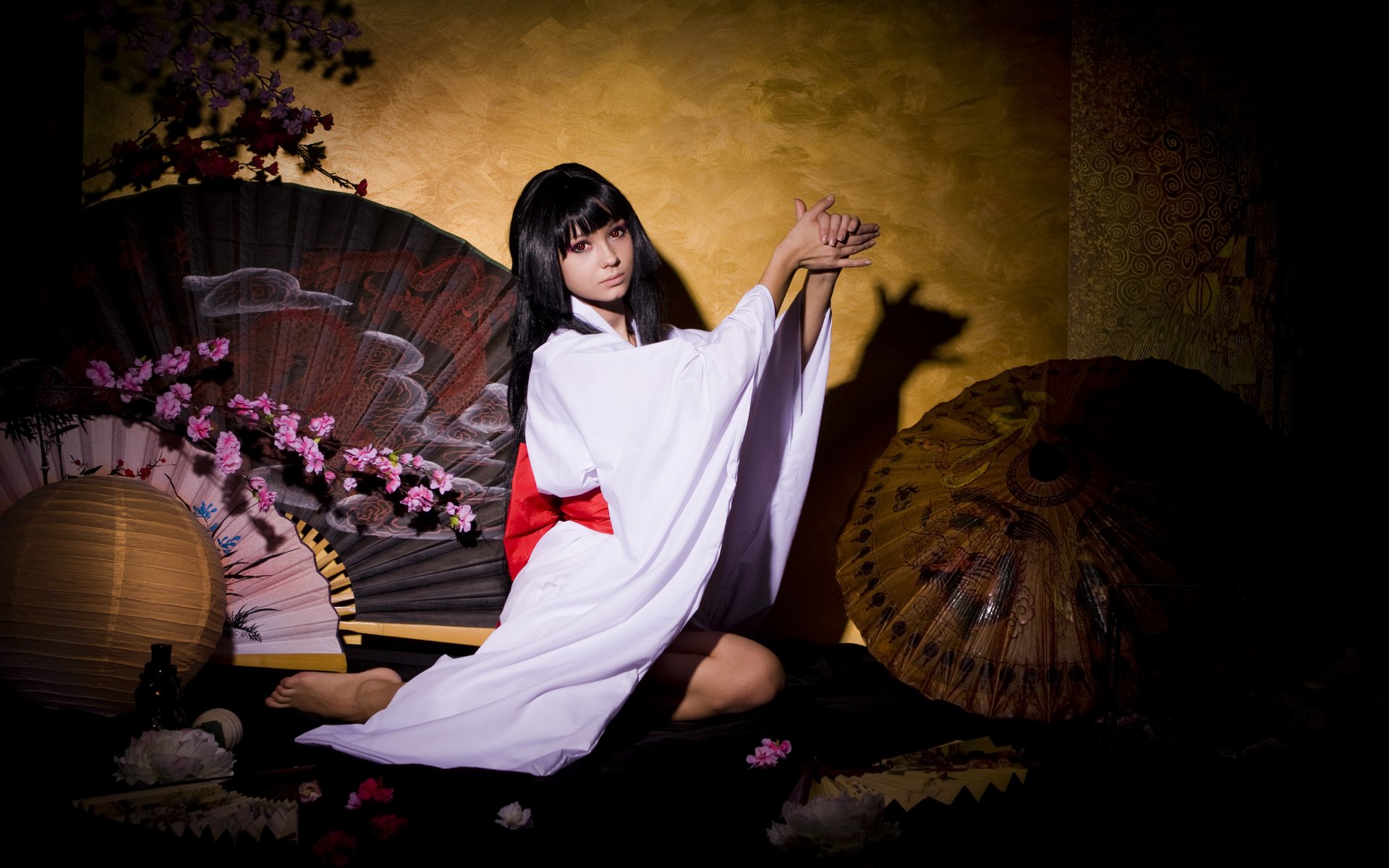 girl cosplay kimono fan umbrella shadow