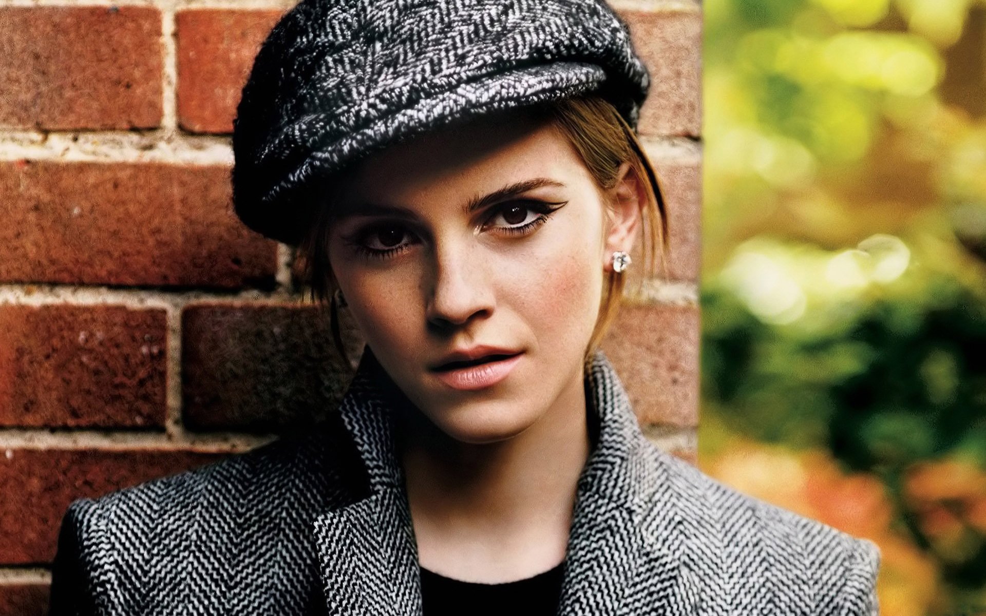 emma watson fille beauté actrice visage regard casquette mur.toile de fond