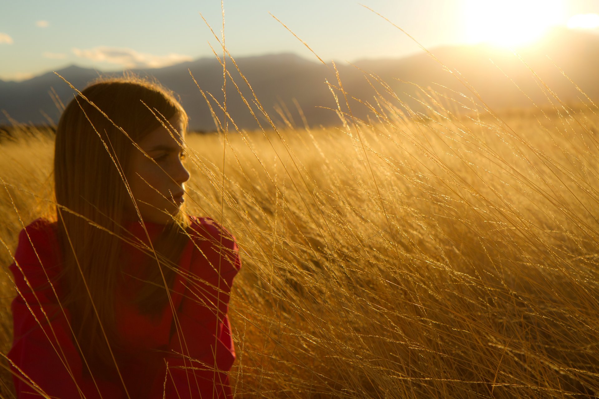 moods kids girl girl face profile field plants sun view background wallpaper widescreen fullscreen widescreen widescreen