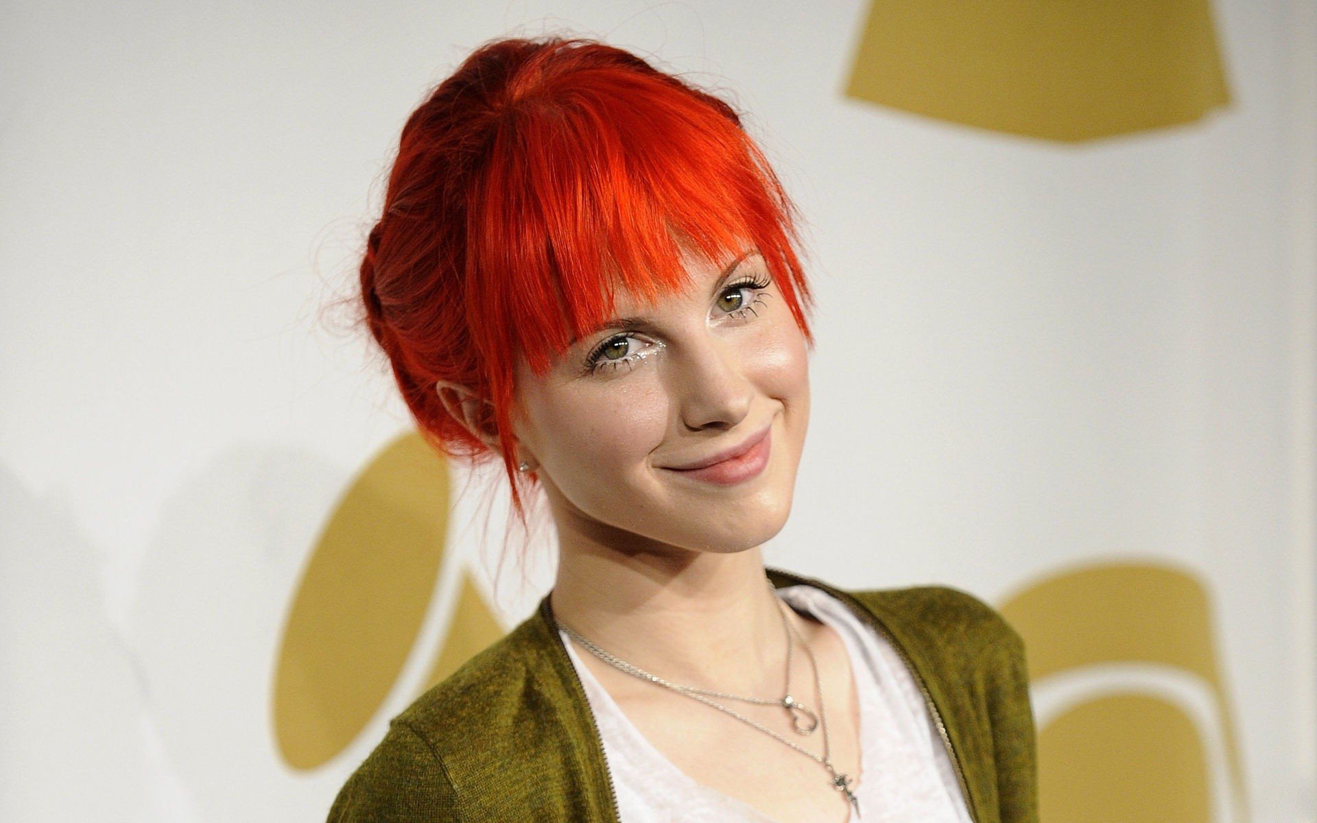 hayley williams ruda uśmiech piosenkarka grzywka