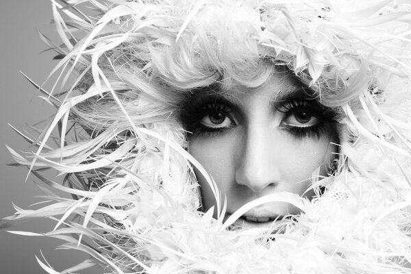 Foto en blanco y negro de Lady Gaga