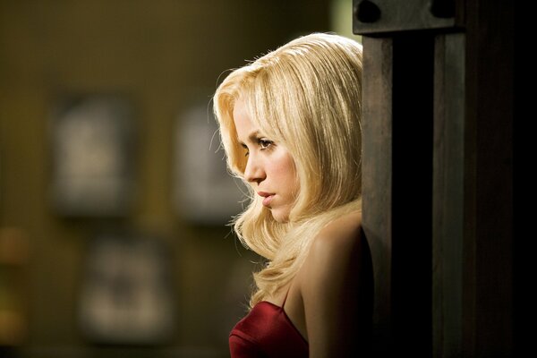 A frame from Shakira s music video. Shakira is a blonde in the clip