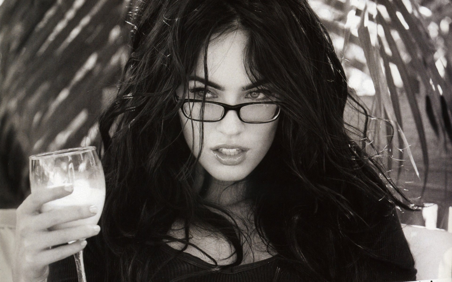 megan fox glass sunglasse