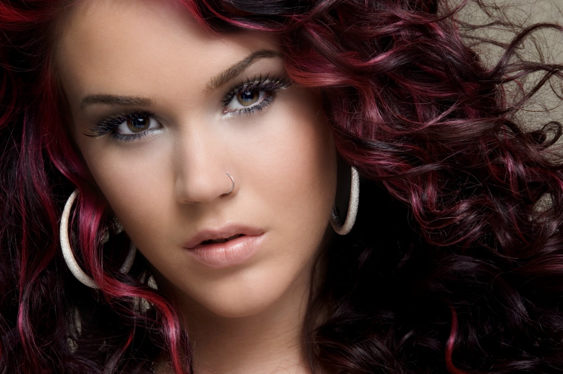 joss stone farbowana piercing