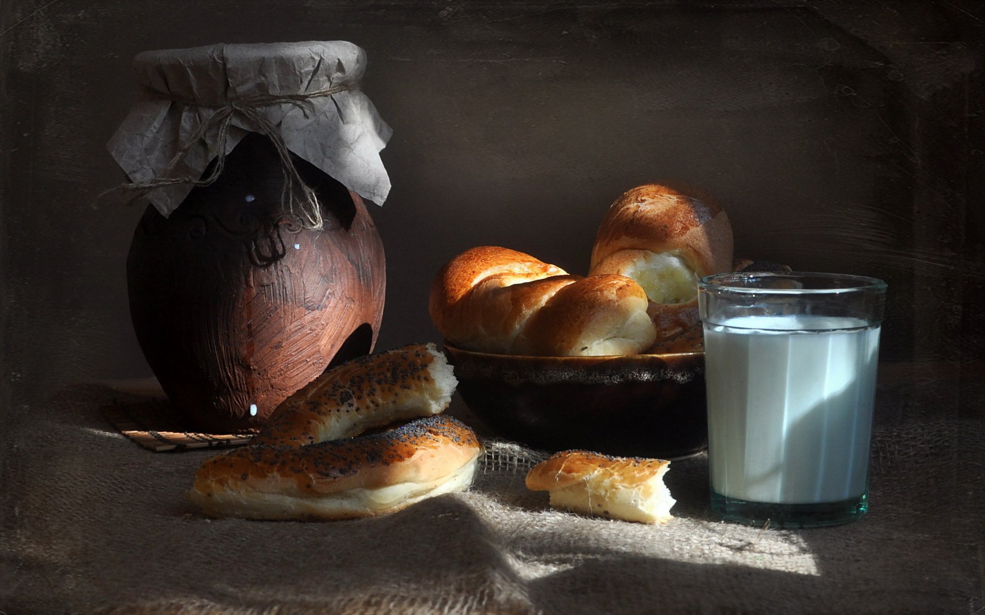 brötchen essen komposition milch stillleben essen hintergrund foto brot