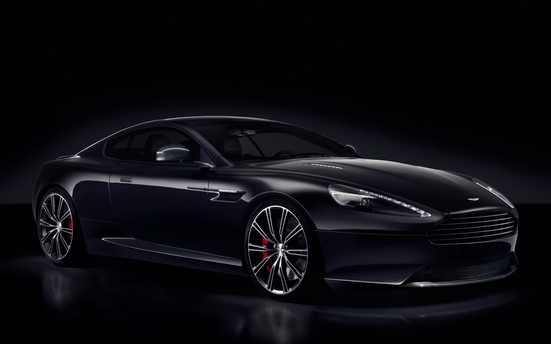 aston martin supercar fond sombre