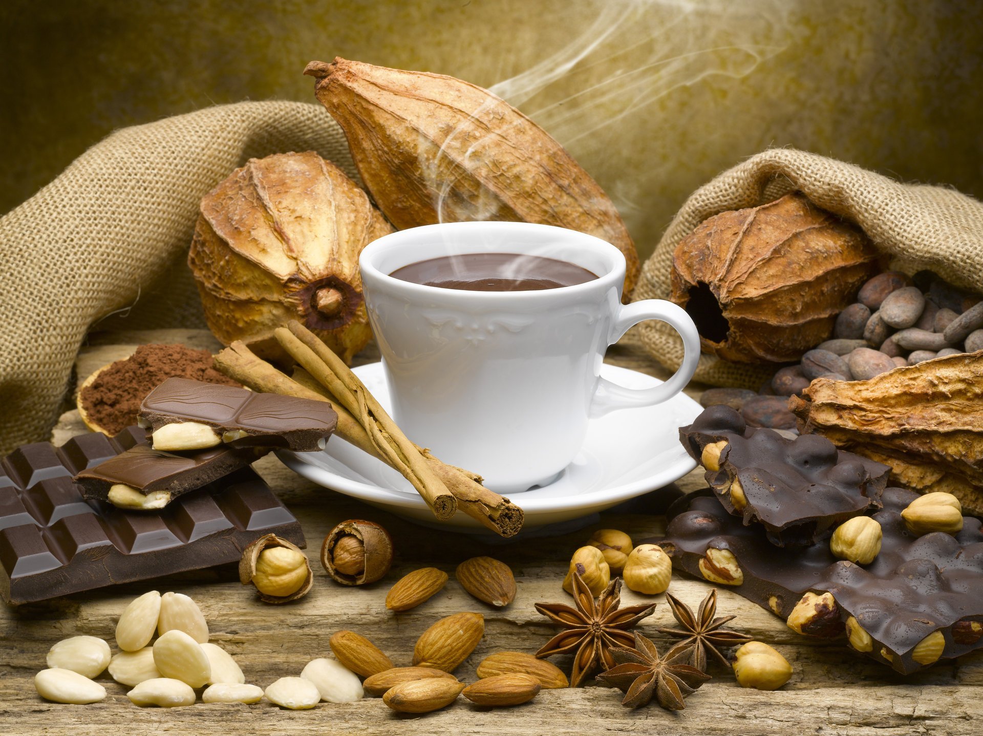 taza café humo bebida chocolate canela nueces anís