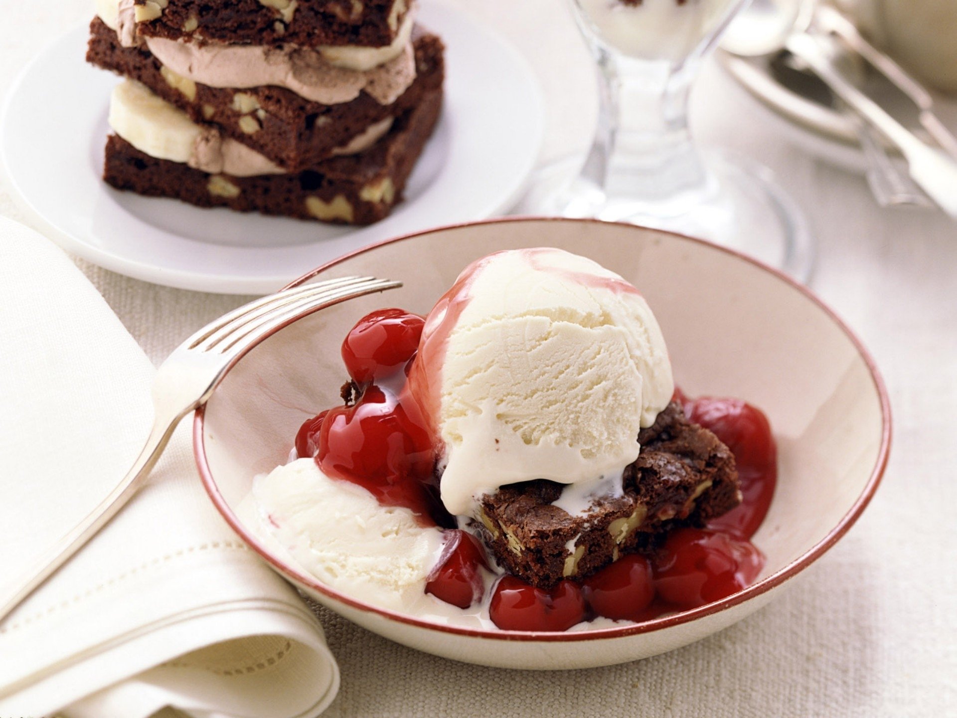 comida helado postre cereza galleta jarabe