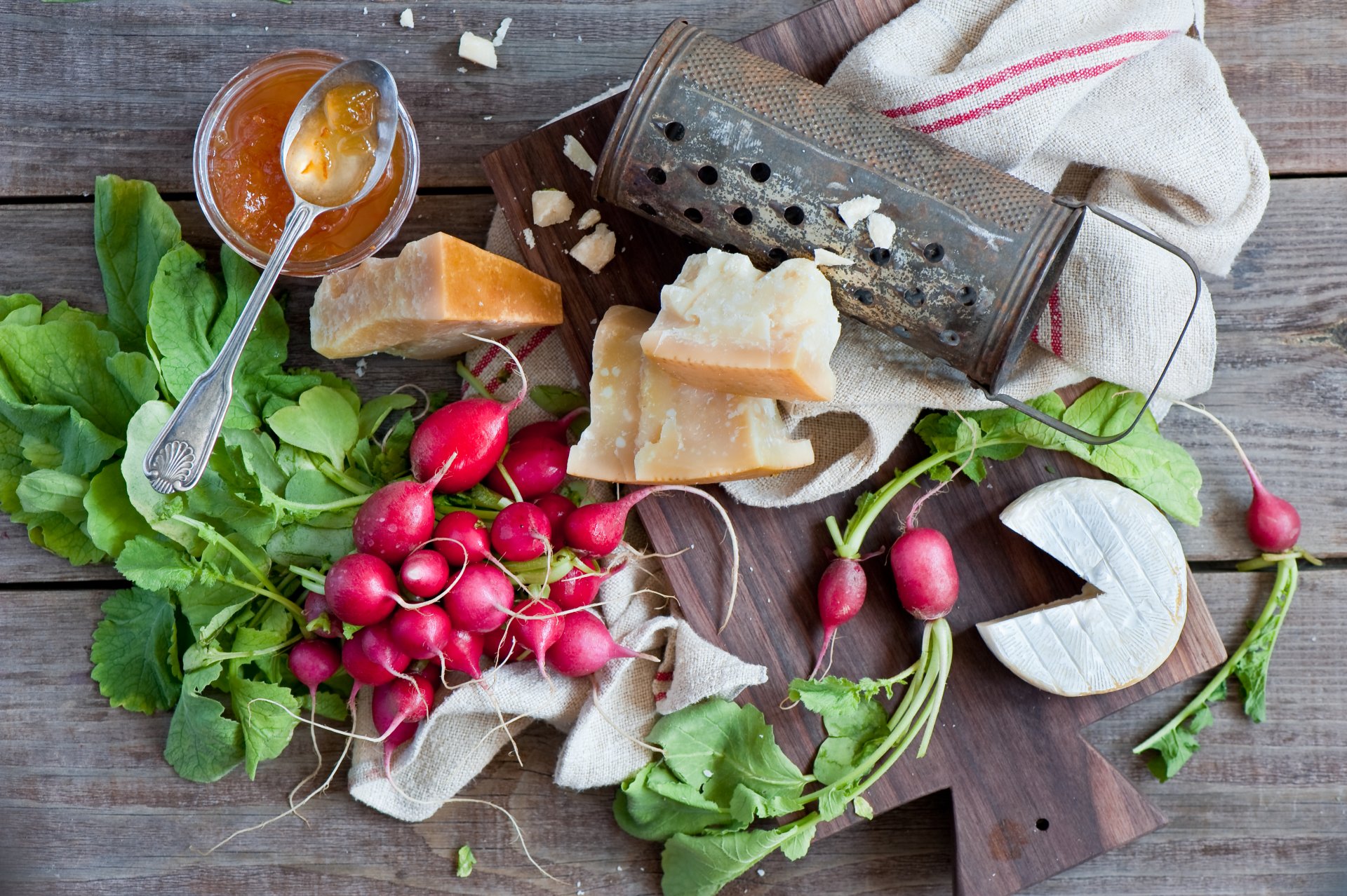 rábano queso mermelada rallador naturaleza muerta