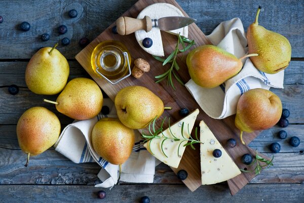 Une délicieuse combinaison de poires et de fromage