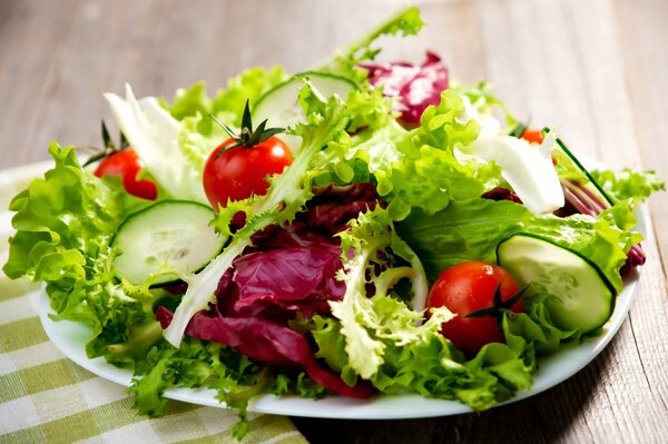 Ensalada de verduras frescas