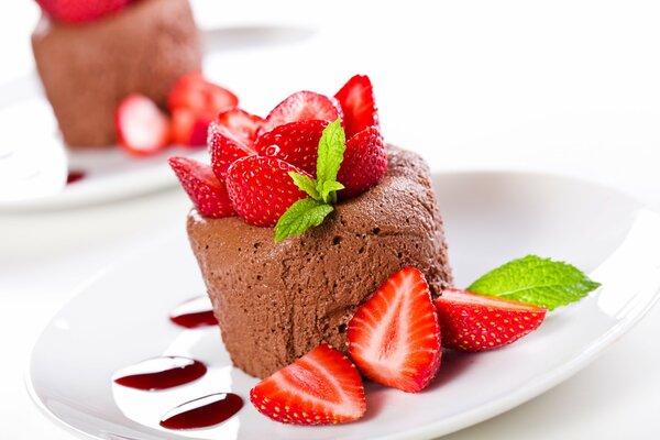 Sweet chocolate berry mousse