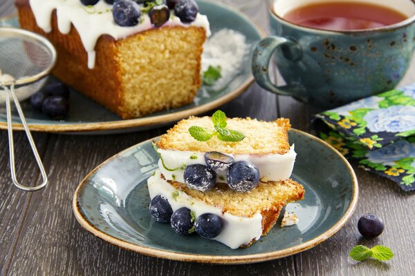 A plate of blueberry muffin