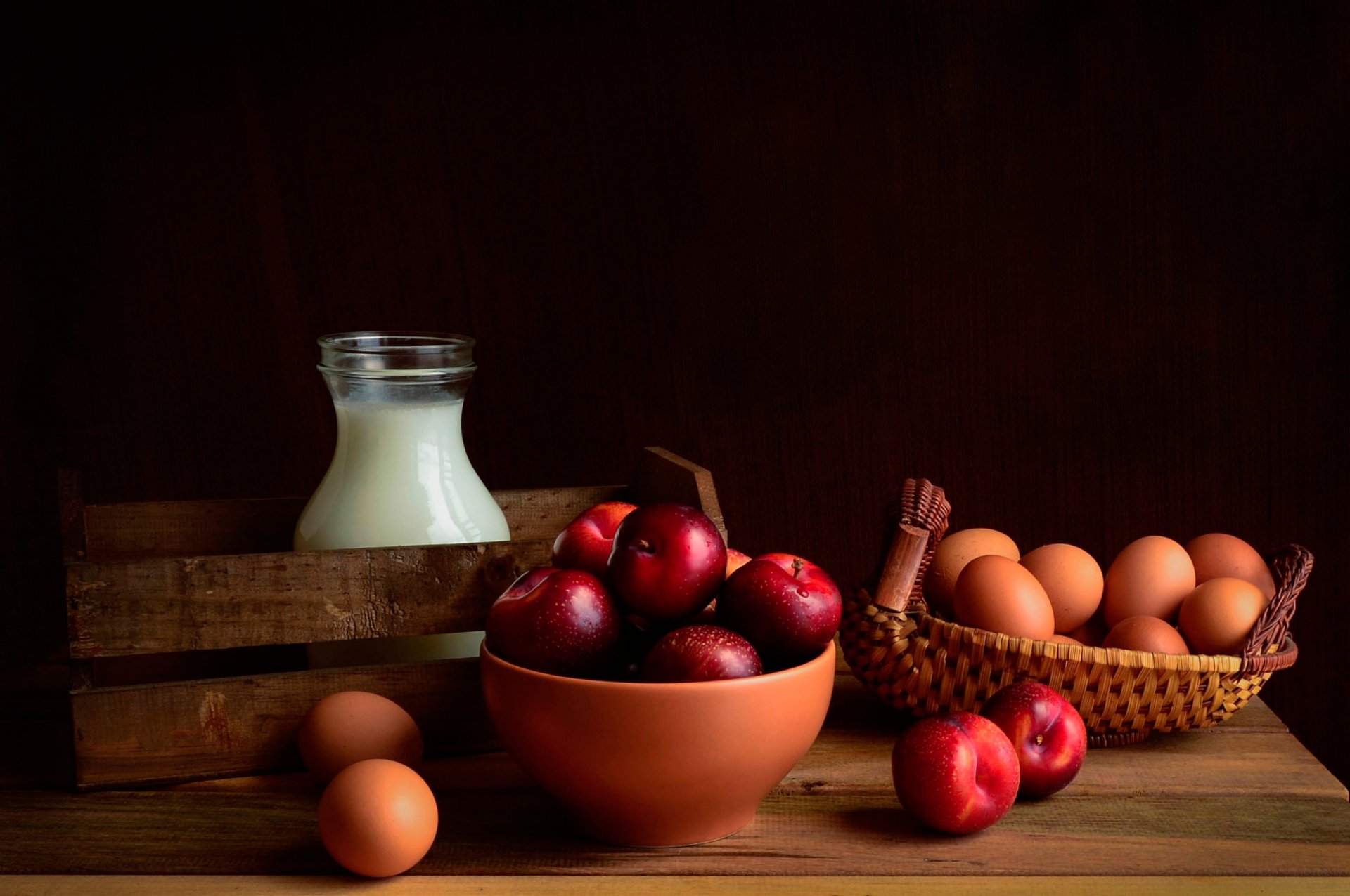 manzanas huevos leche naturaleza muerta