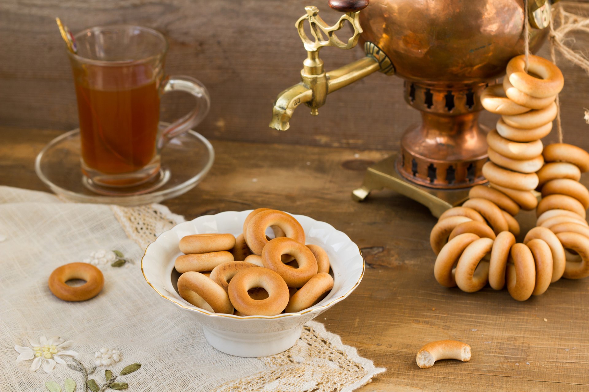 tè tazza bagel asciugatura samovar tavolo tovaglia